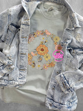 Load image into Gallery viewer, FLOWER POWER TEE