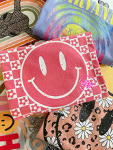 Load image into Gallery viewer, CHECKERBOARD DAISY SMILE TEE
