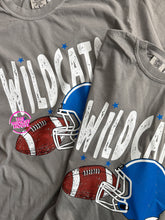 Load image into Gallery viewer, WILDCATS GRUNGE HELMET TEE