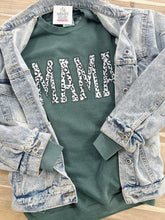 Load image into Gallery viewer, MAMA VARSITY LEOPARD CREWNECK