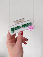 Load image into Gallery viewer, GREEN WAVE CLAW CLIP

