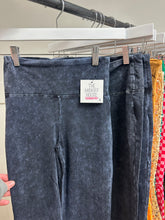 Load image into Gallery viewer, ACID-WASHED YOGA PANTS
