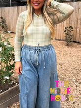 Load image into Gallery viewer, SOUTHERN CHARM MESH TOP
