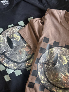 CAMO CHECKERBOARD SMILE TEE