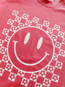CHECKERBOARD DAISY SMILE TEE
