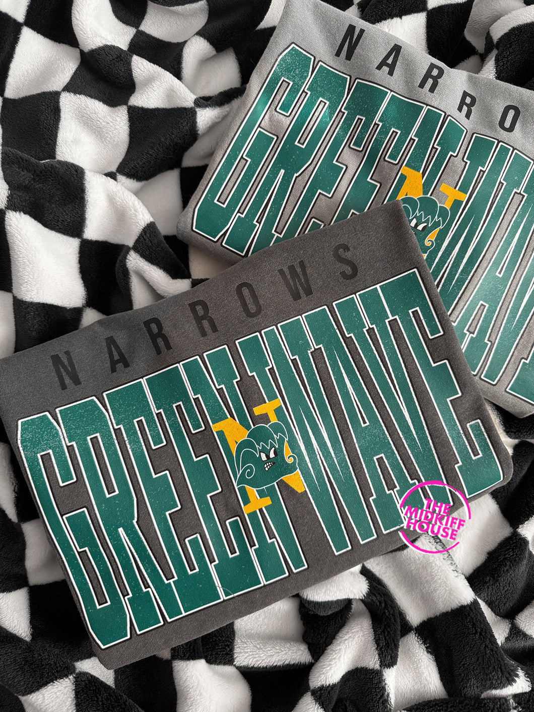 GREEN WAVE BASIC VINTAGE TITLE TEE