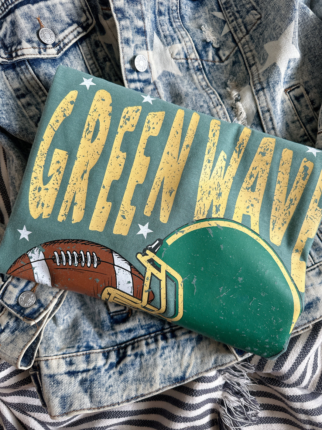 GREEN WAVE GRUNGE HELMET TEE