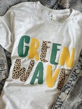 Load image into Gallery viewer, GREEN WAVE LEOPARD STAMP TEE
