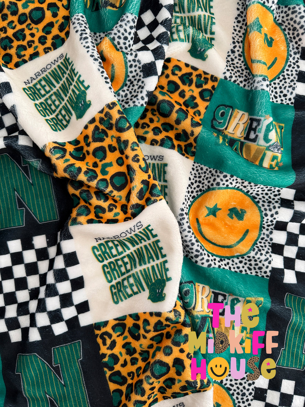 SALE! GREEN WAVE PATCHES BLANKET