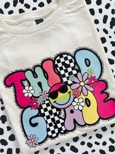 BACK TO SCHOOL GROOVY SMILE TEE