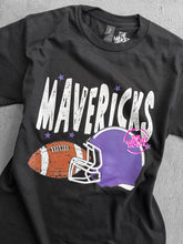 Load image into Gallery viewer, MAVERICKS GRUNGE HELMET TEE
