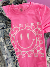 Load image into Gallery viewer, CHECKERBOARD DAISY SMILE TEE
