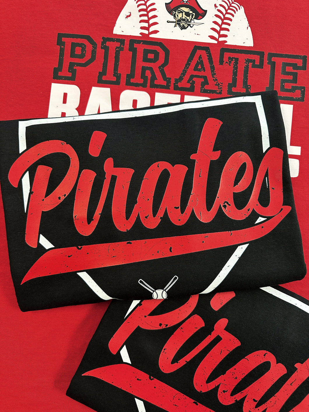 PIRATES VINTAGE PLATE TEE