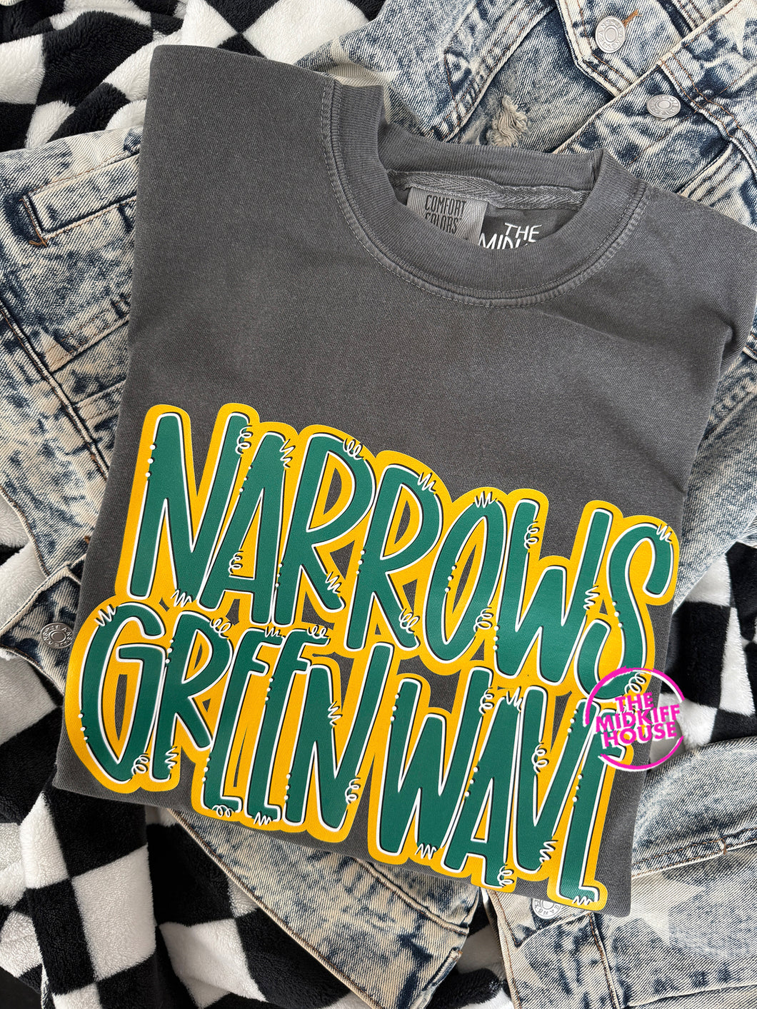 HAND-LETTERED GREEN WAVE TEE