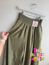 Load image into Gallery viewer, PRE-ORDER: FAVE LINEN PANTS
