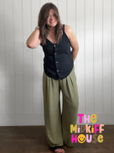 Load image into Gallery viewer, PRE-ORDER: FAVE LINEN PANTS
