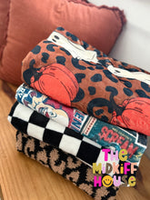 Load image into Gallery viewer, SALE! GHOSTIE LEOPARD BLANKET
