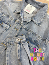 Load image into Gallery viewer, BASIC BUT BETTER DENIM JACKET (CLEARANCE)
