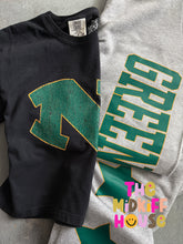 Load image into Gallery viewer, DISTRESSED GREEN WAVE N LOGO CROP TEE
