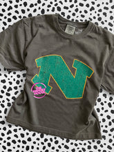 Load image into Gallery viewer, DISTRESSED GREEN WAVE N LOGO CROP TEE

