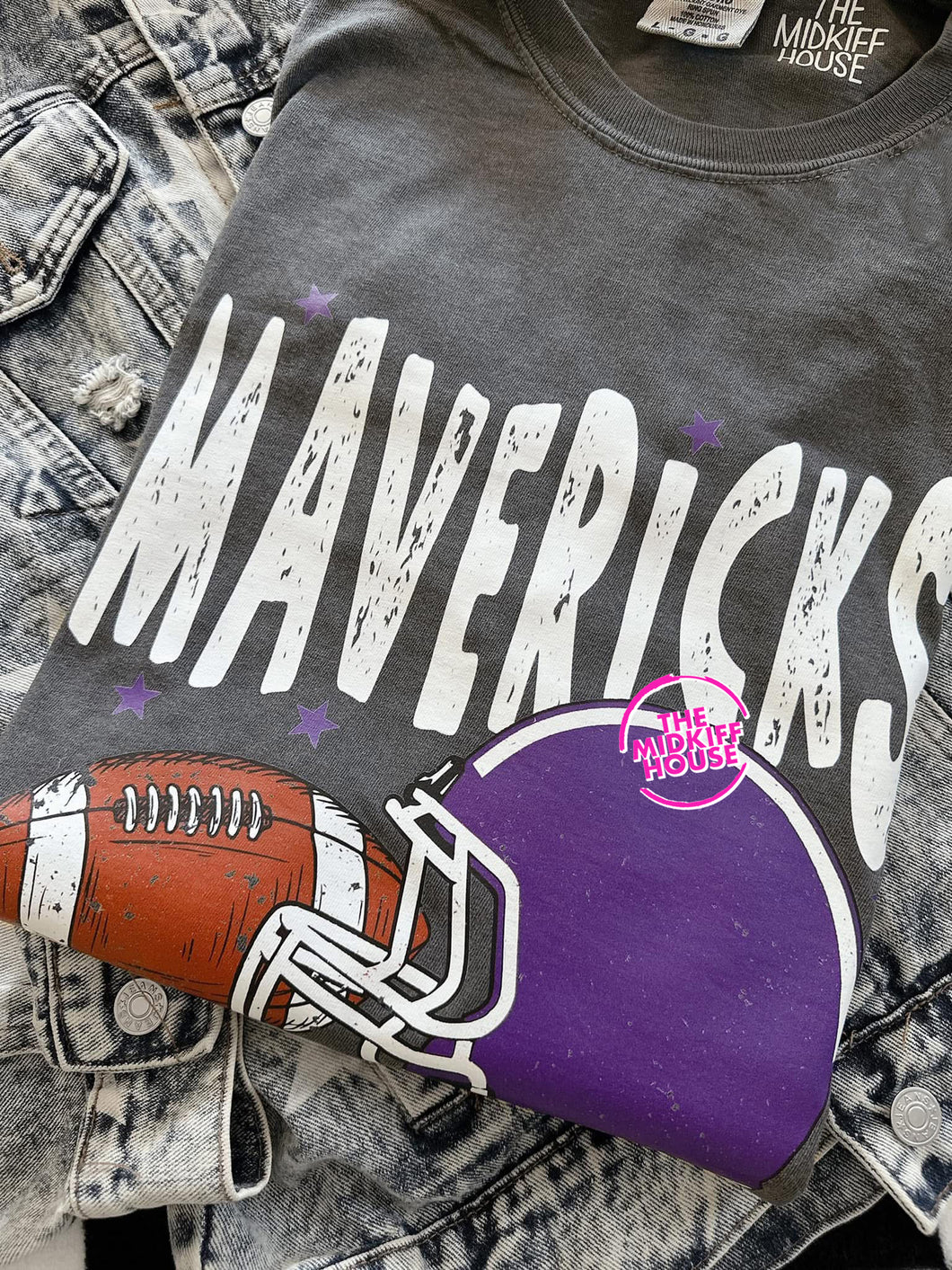 MAVERICKS GRUNGE HELMET TEE