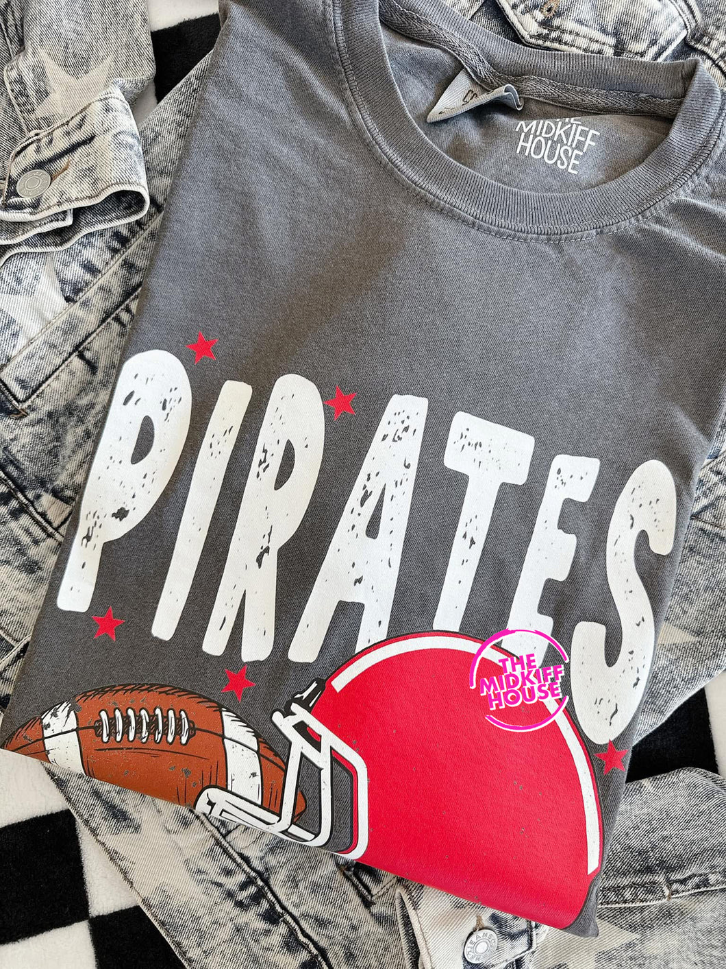 PIRATES GRUNGE HELMET TEE
