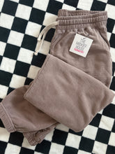 Load image into Gallery viewer, SALE! CC BRAND LIGHTWEIGHT SWEATPANTS
