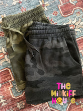Load image into Gallery viewer, FAVE FLEECE SHORTS

