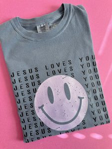 JESUS LOVES YOU SMILE TEE