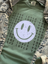 Load image into Gallery viewer, JESUS LOVES YOU SMILE TEE
