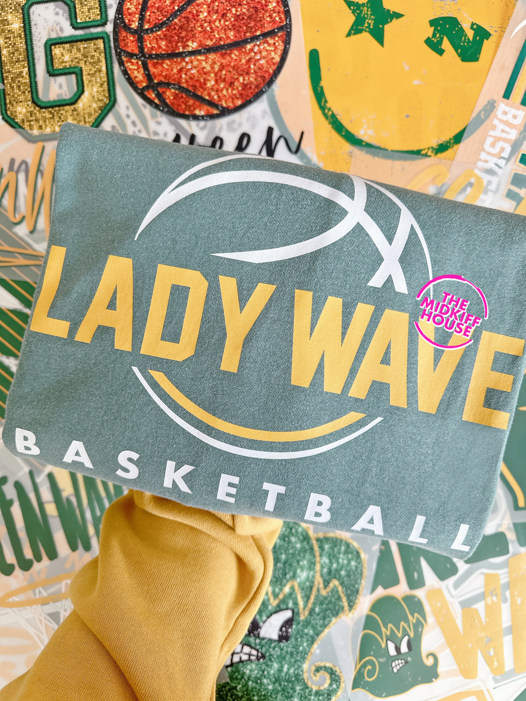 THROWBACK LADY WAVE BASKETBALL TEE