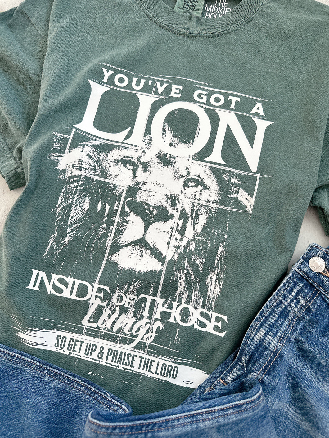 LION INSIDE TEE