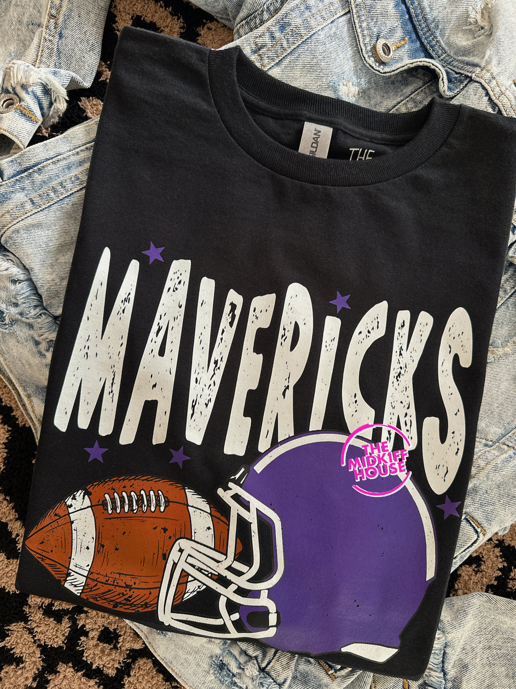 MAVERICKS GRUNGE HELMET TEE