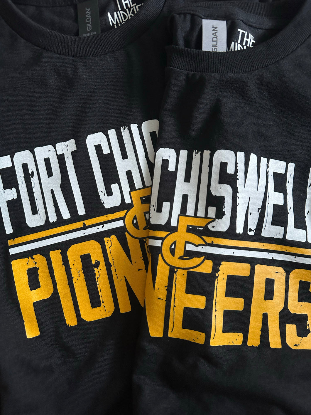 PIONEERS RETRO BLOCK TEE