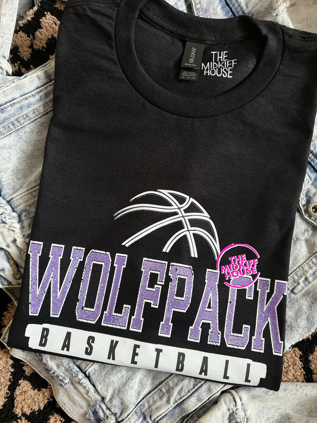 WOLFPACK BASKETBALL JERSEY TITLE TEE